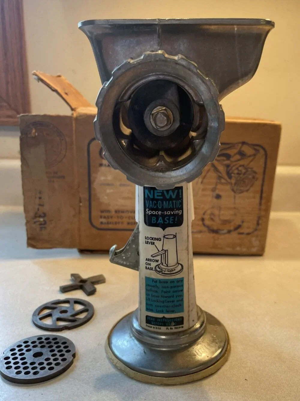 Vintage USA RIVAL Grind-O-Mat Meat Grinder & Food Chopper Model 358 w/original b